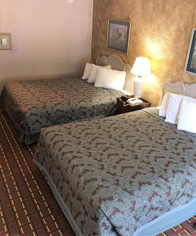 Double Room with Two Double Beds interior